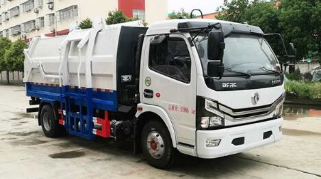 國(guó)六東風(fēng)7方多利卡掛桶式垃圾車